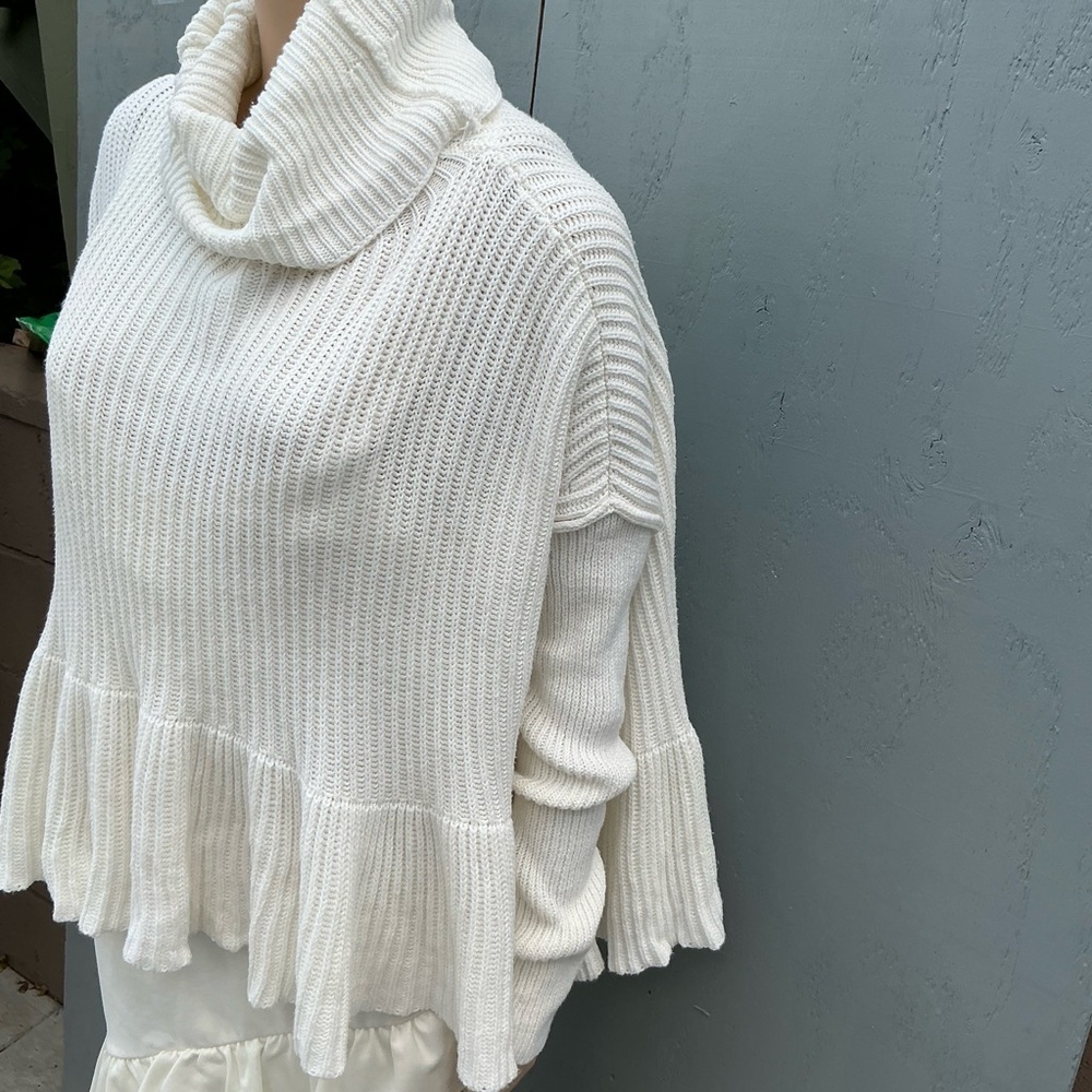 Free People Layer Cake Turtleneck Size M Sweater Bohemian Oversized Cabincore - Picture 7 of 10